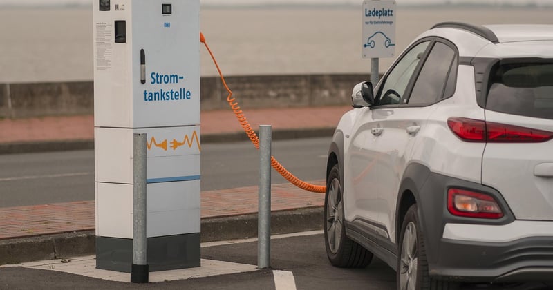 Les bornes de recharge se multiplient : pourquoi ça change tout
